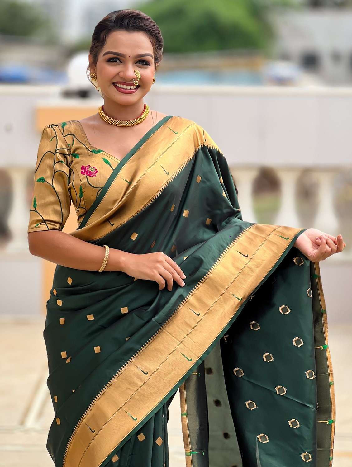 women self design paithani saree with blouse - 22571361 -  Standard Image - 4