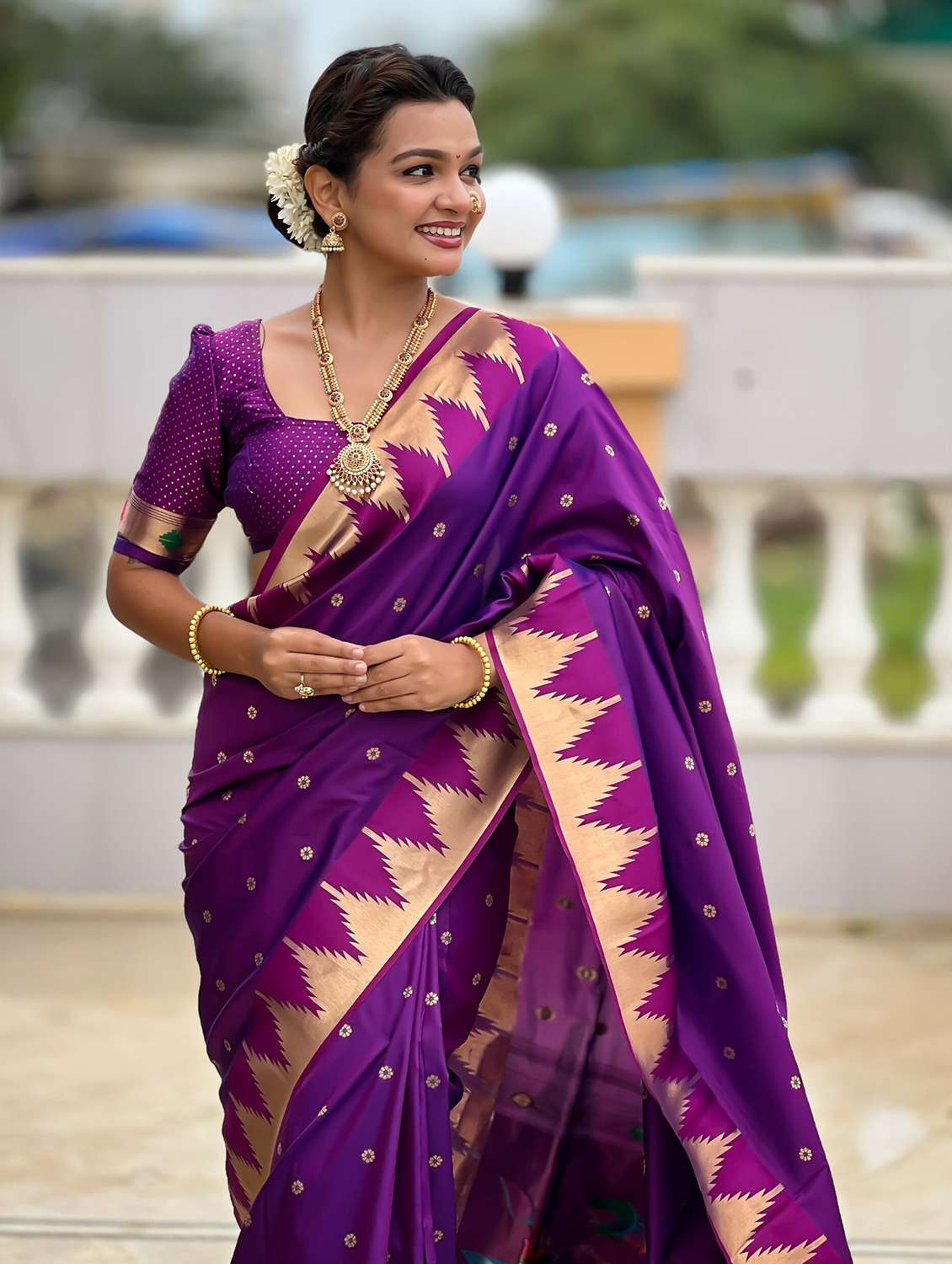 women self design paithani saree with blouse - 22571372 -  Standard Image - 4