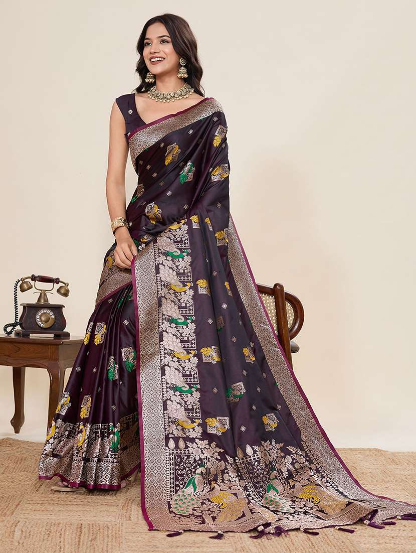 women self design banarasi saree with blouse - 22571422 -  Standard Image - 4