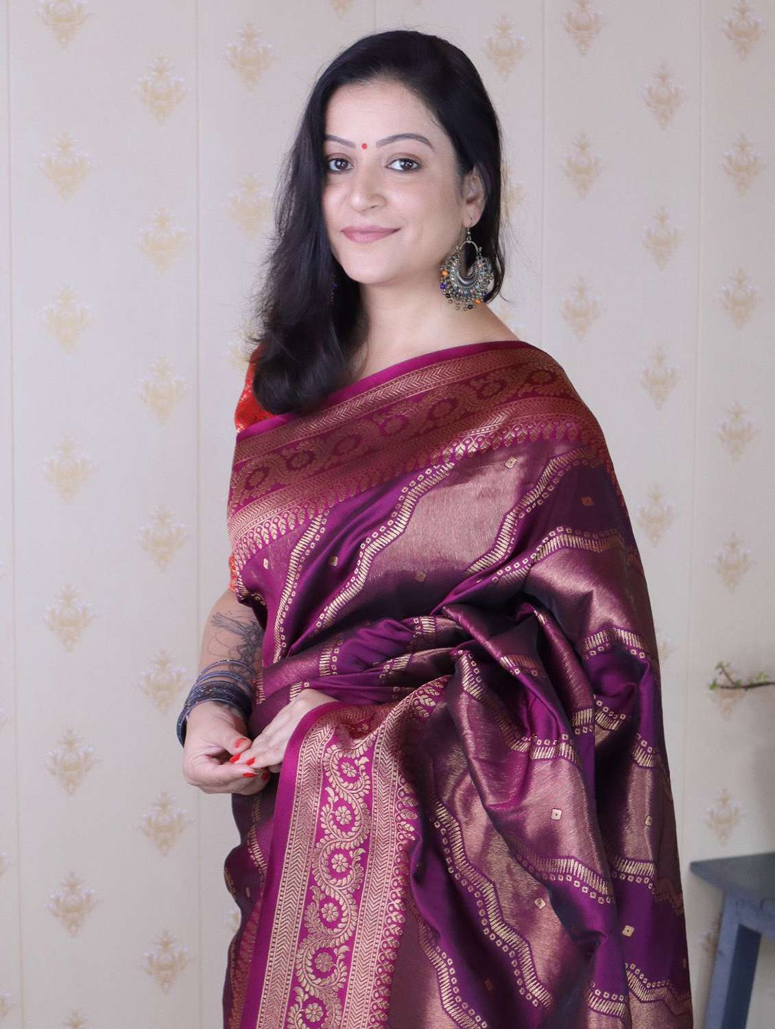 women self design banarasi saree with blouse - 22571450 -  Standard Image - 1
