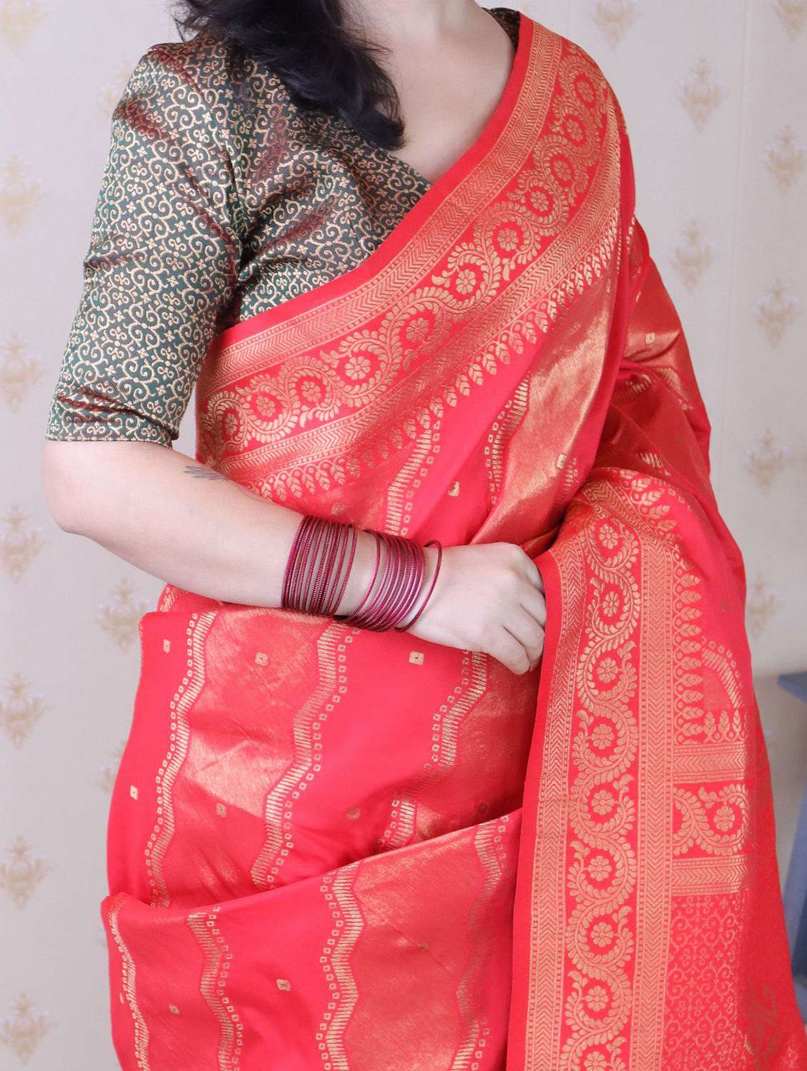 Women Self Design Banarasi Saree With Blouse - 22571452 -  Standard Image - 1