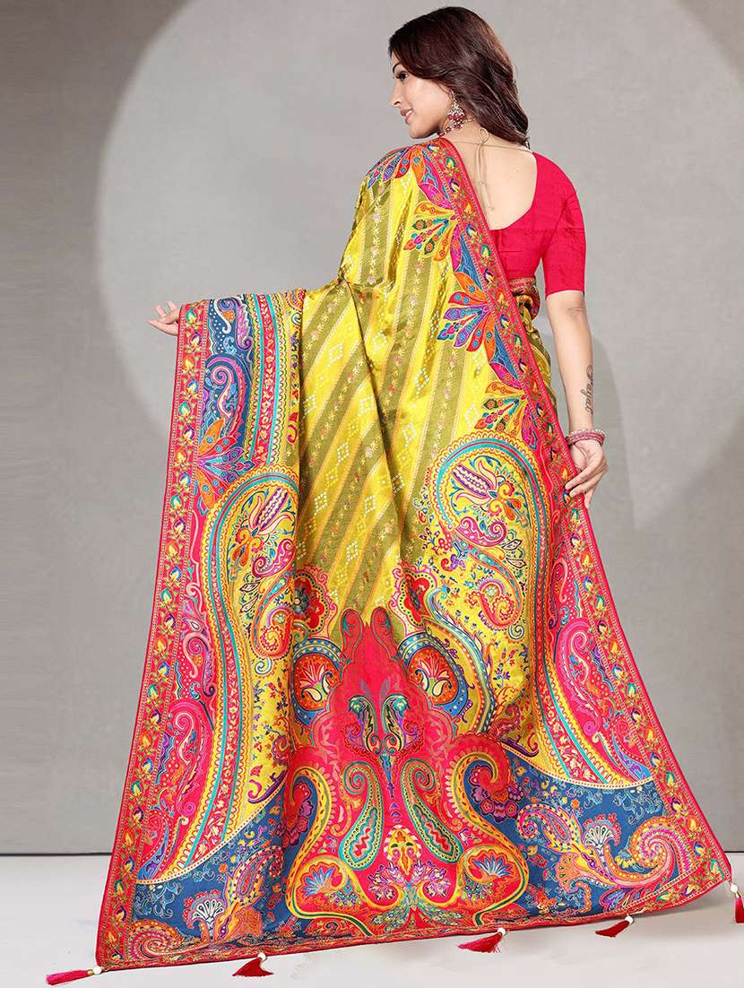 women paisley printed saree with blouse - 22571486 -  Standard Image - 4