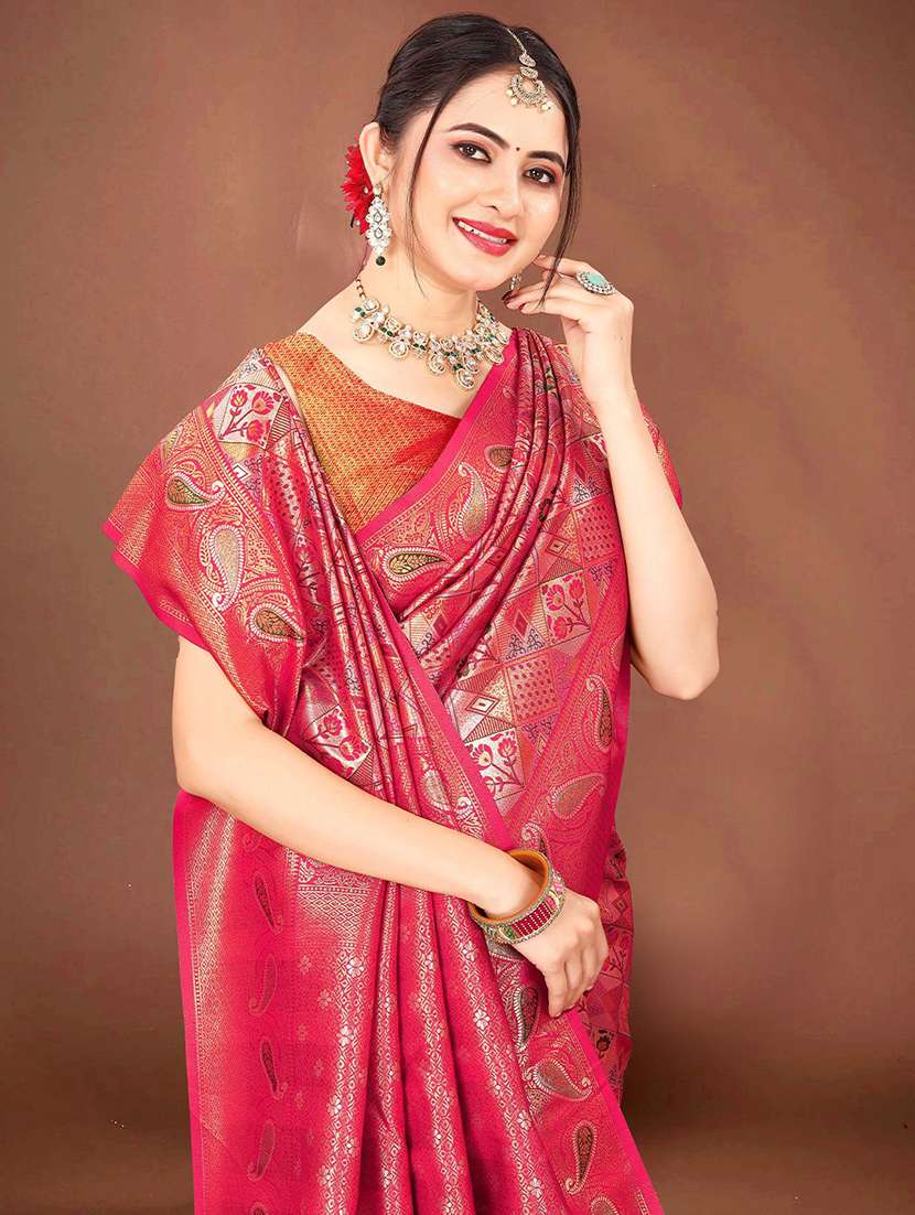 Women Self Design Dharmavaram Saree With Blouse - 22571597 -  Standard Image - 1