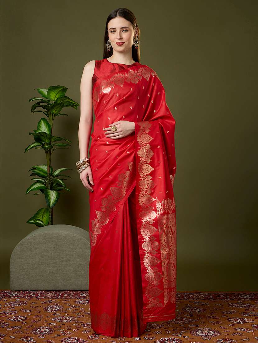women self design banarasi saree with blouse
