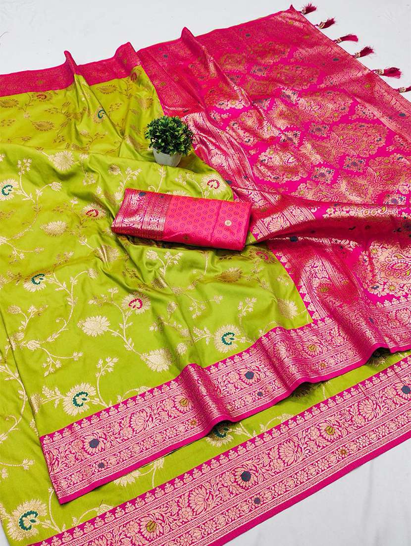 women self design banarasi saree with blouse - 22572027 -  Standard Image - 4