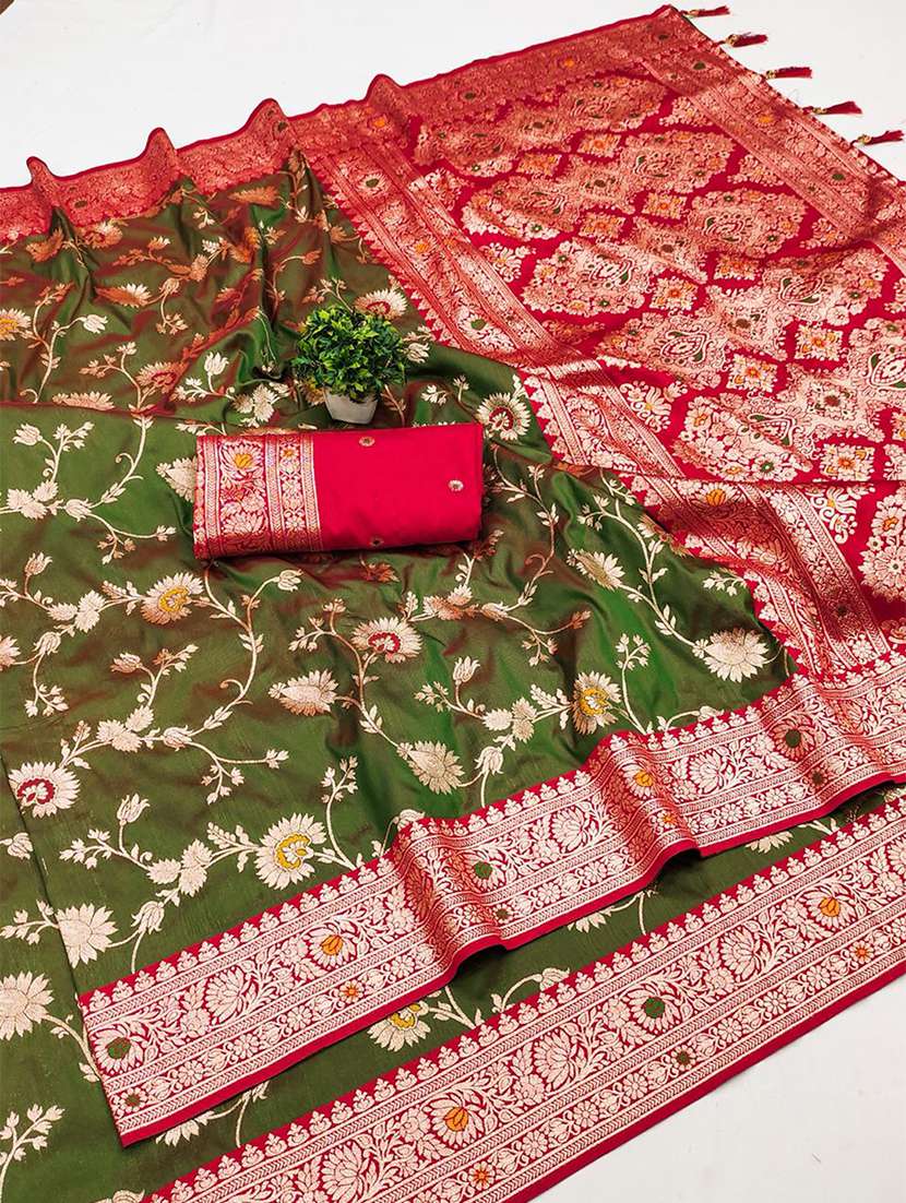 women self design banarasi saree with blouse - 22572039 -  Standard Image - 4