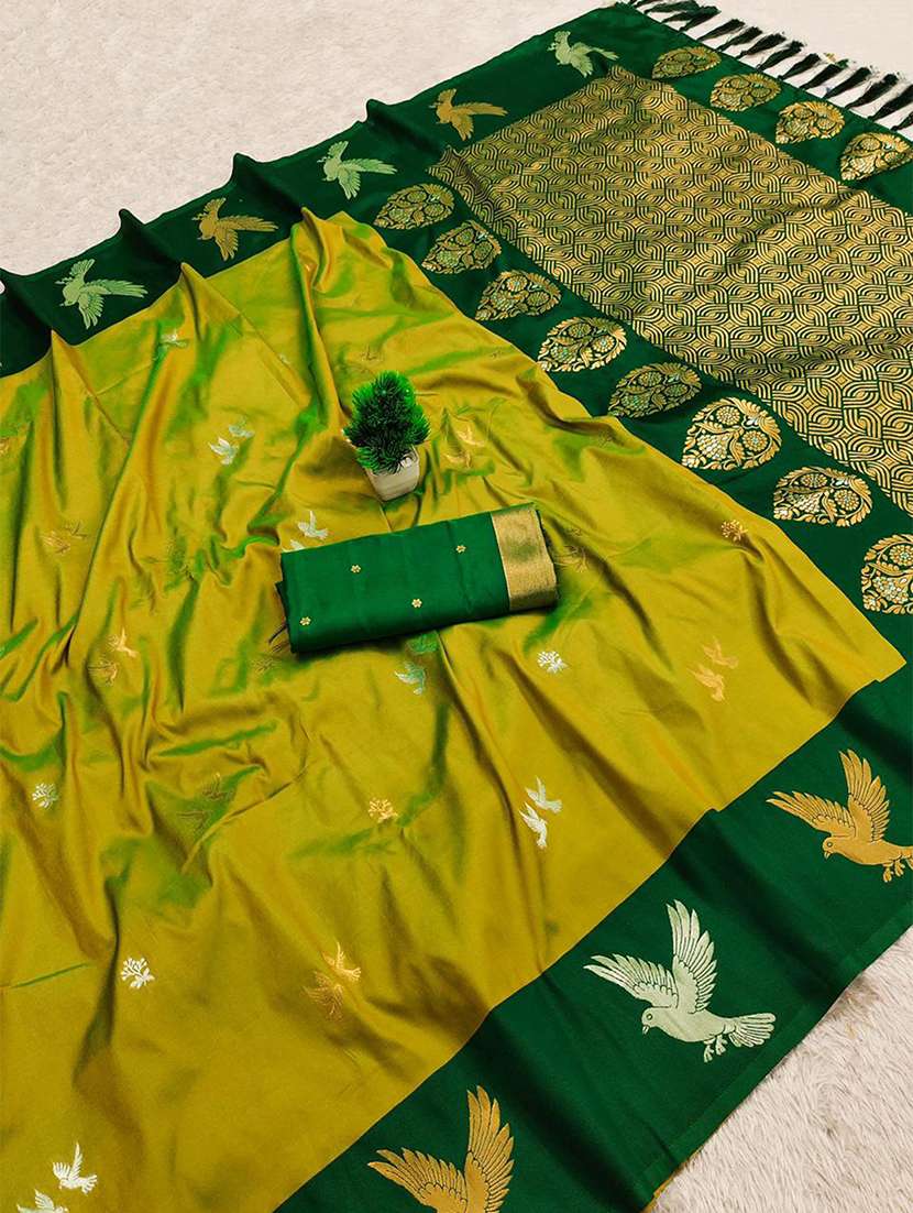 women self design banarasi saree with blouse - 22572041 -  Standard Image - 4