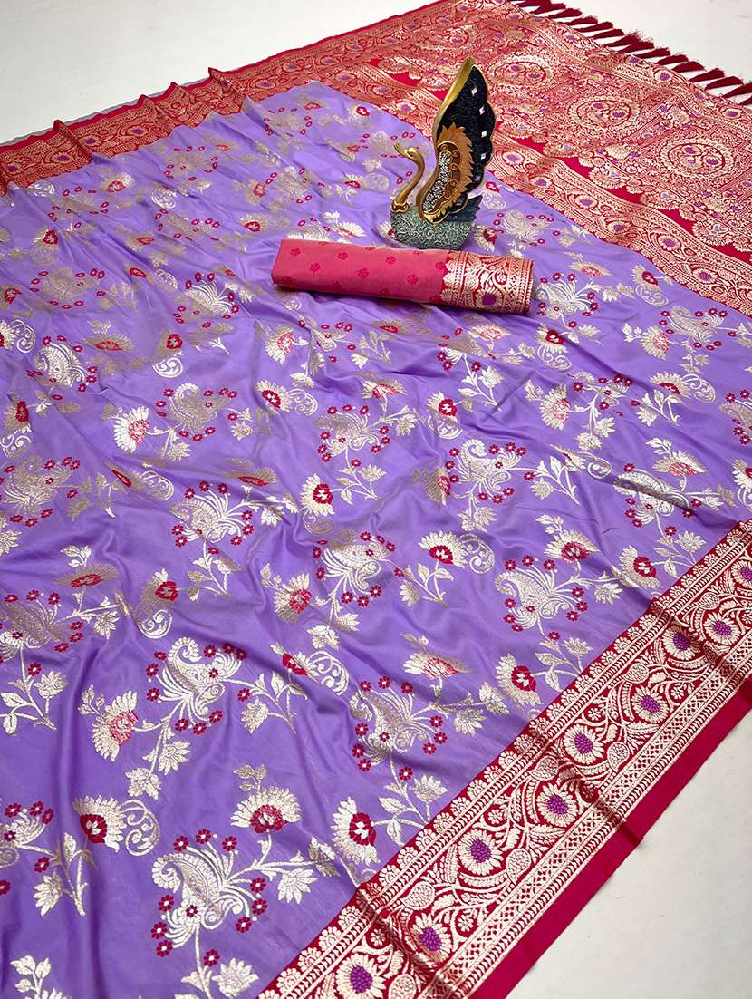 women self design banarasi saree with blouse - 22572061 -  Standard Image - 4