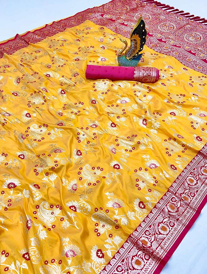 women self design banarasi saree with blouse - 22572066 -  Standard Image - 4