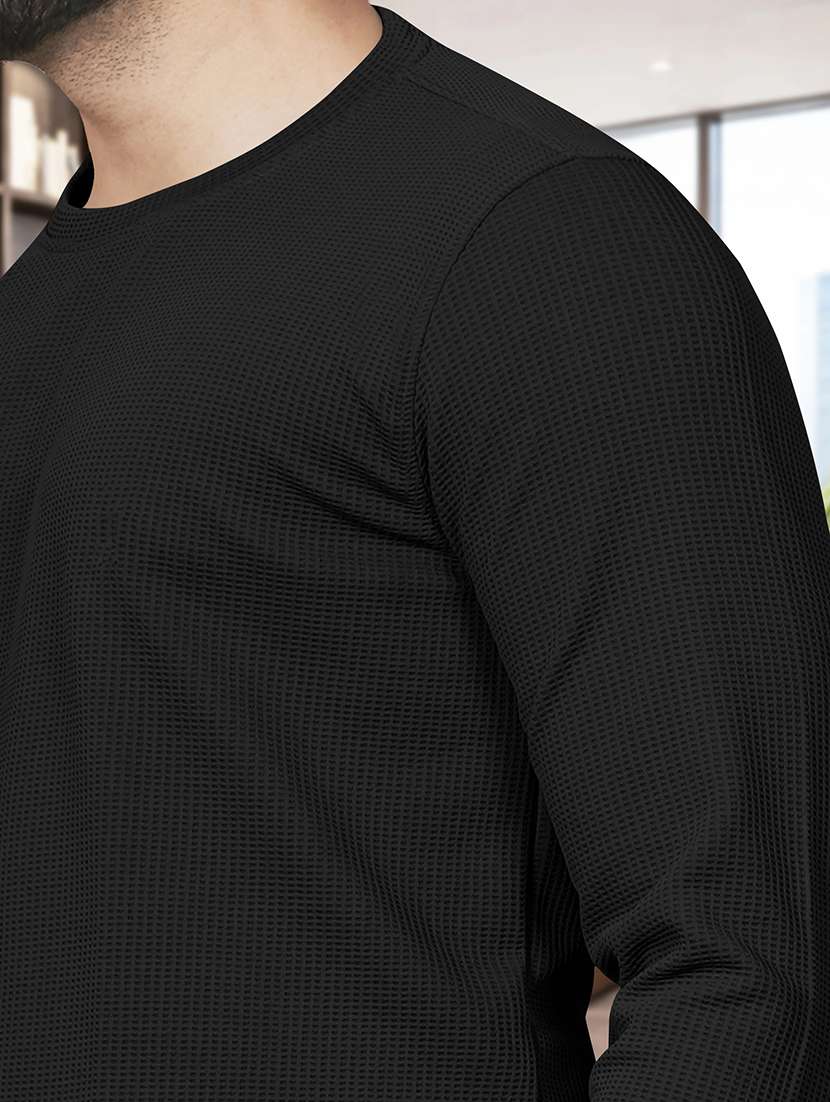 men textured round neck regular fit t-shirt - 22572138 -  Standard Image - 4