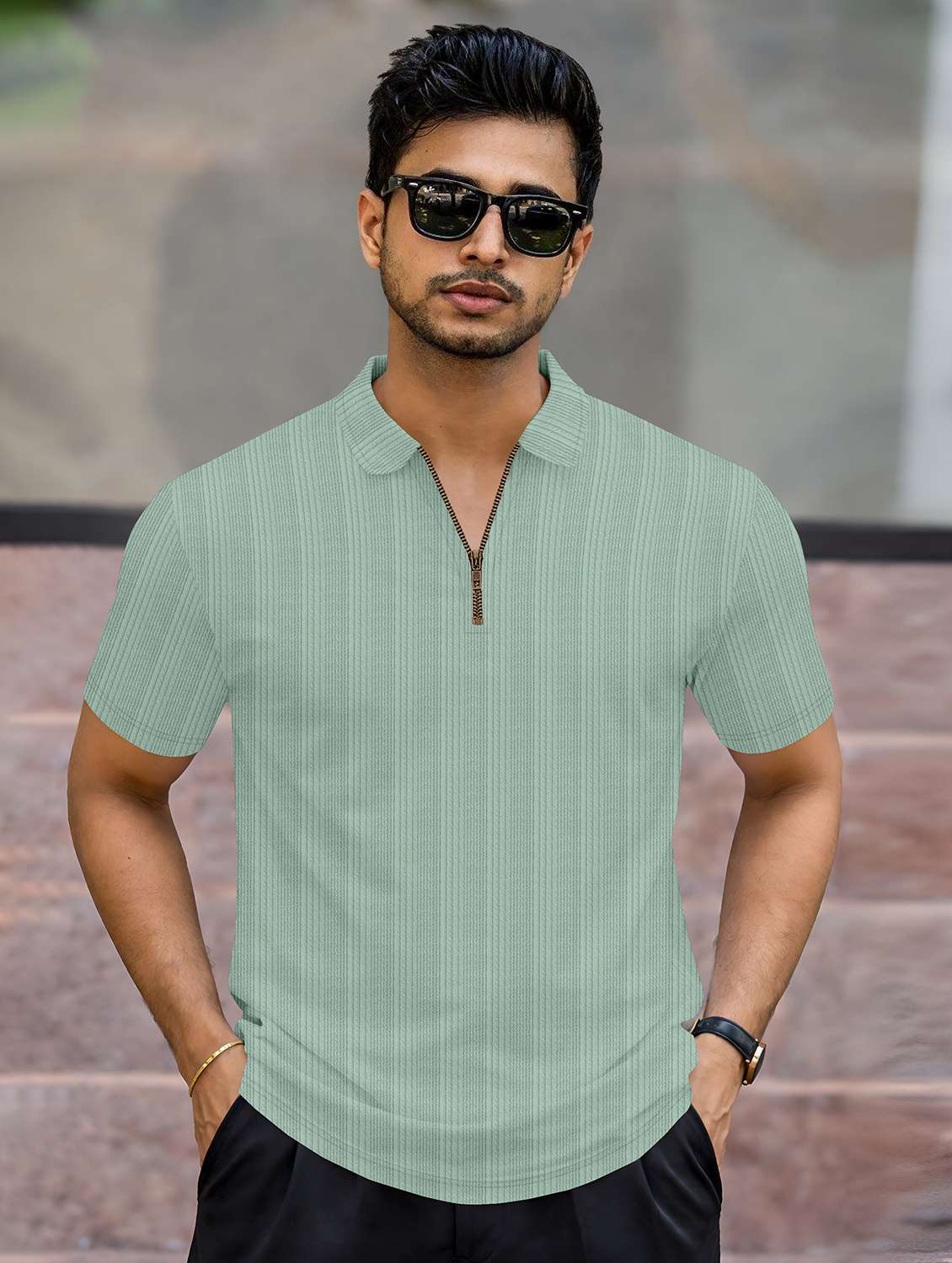 men textured short sleeves polo t-shirt