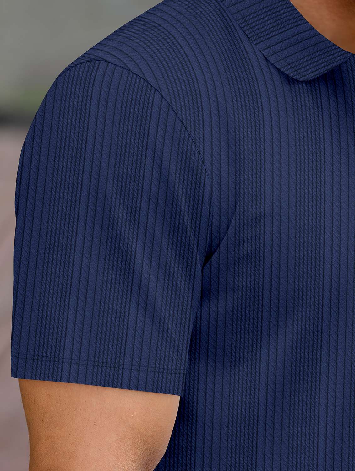 men textured short sleeves polo t-shirt - 22572152 -  Standard Image - 4