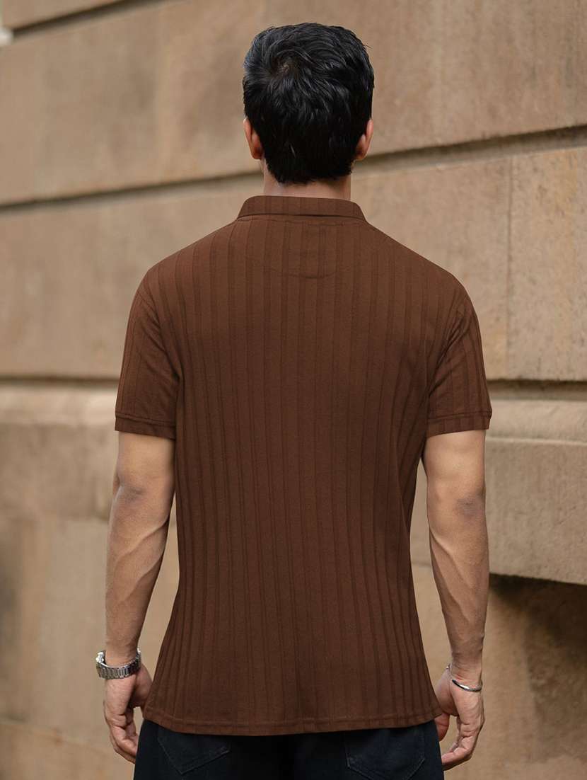 men textured short sleeves polo t-shirt - 22572161 -  Standard Image - 4