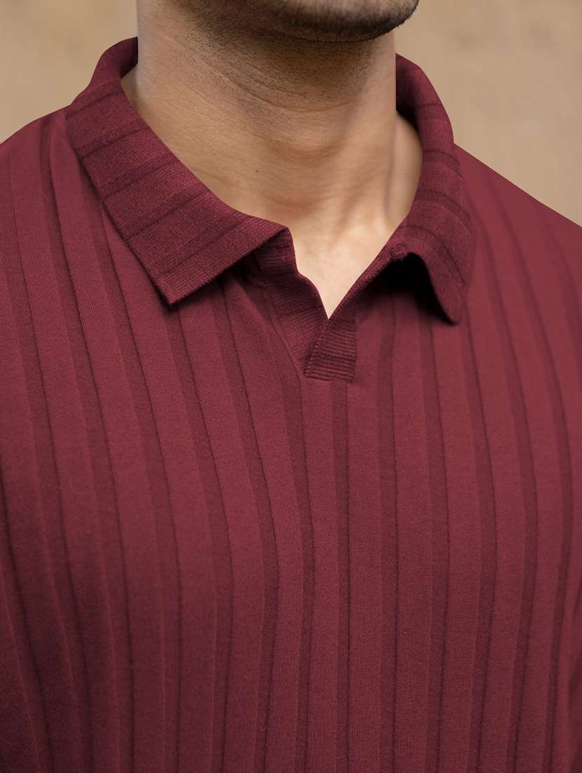 men textured short sleeves polo t-shirt - 22572163 -  Standard Image - 1