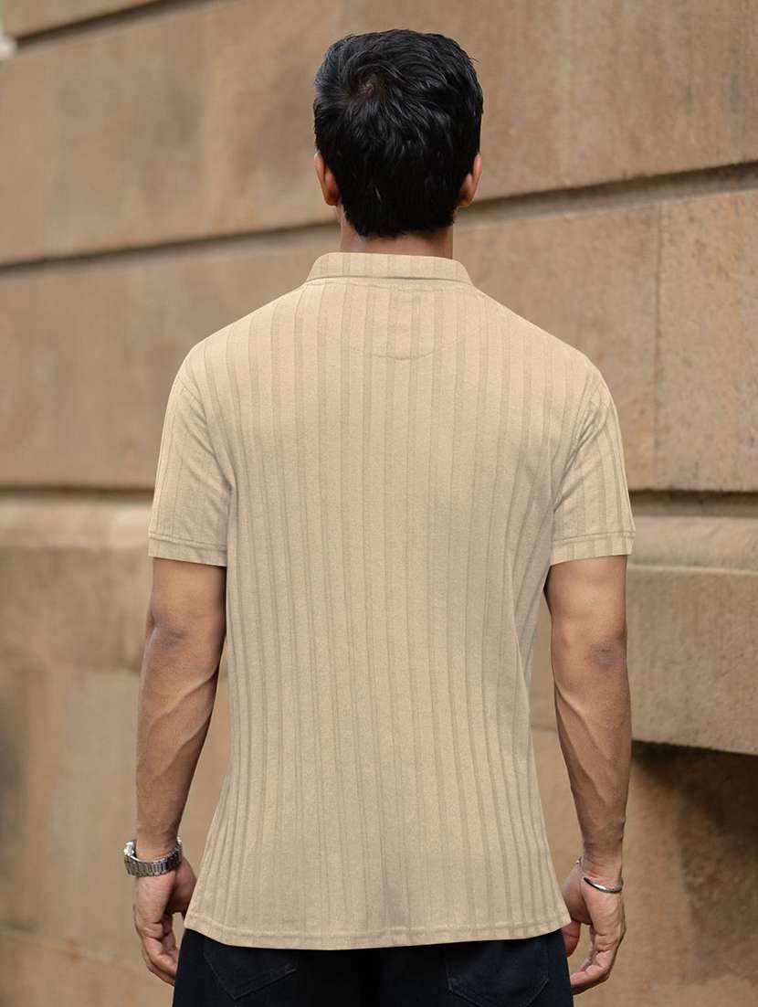men textured short sleeves polo t-shirt - 22572165 -  Standard Image - 4