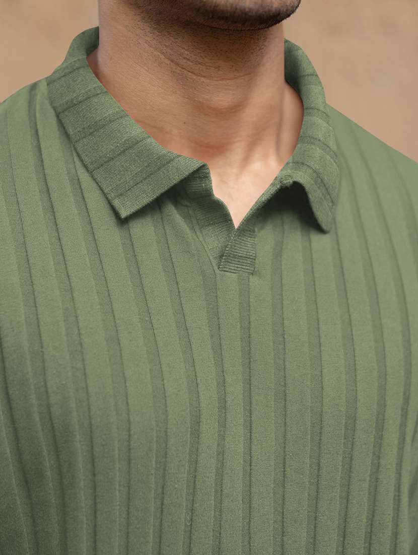 men textured short sleeves polo t-shirt - 22572167 -  Standard Image - 1