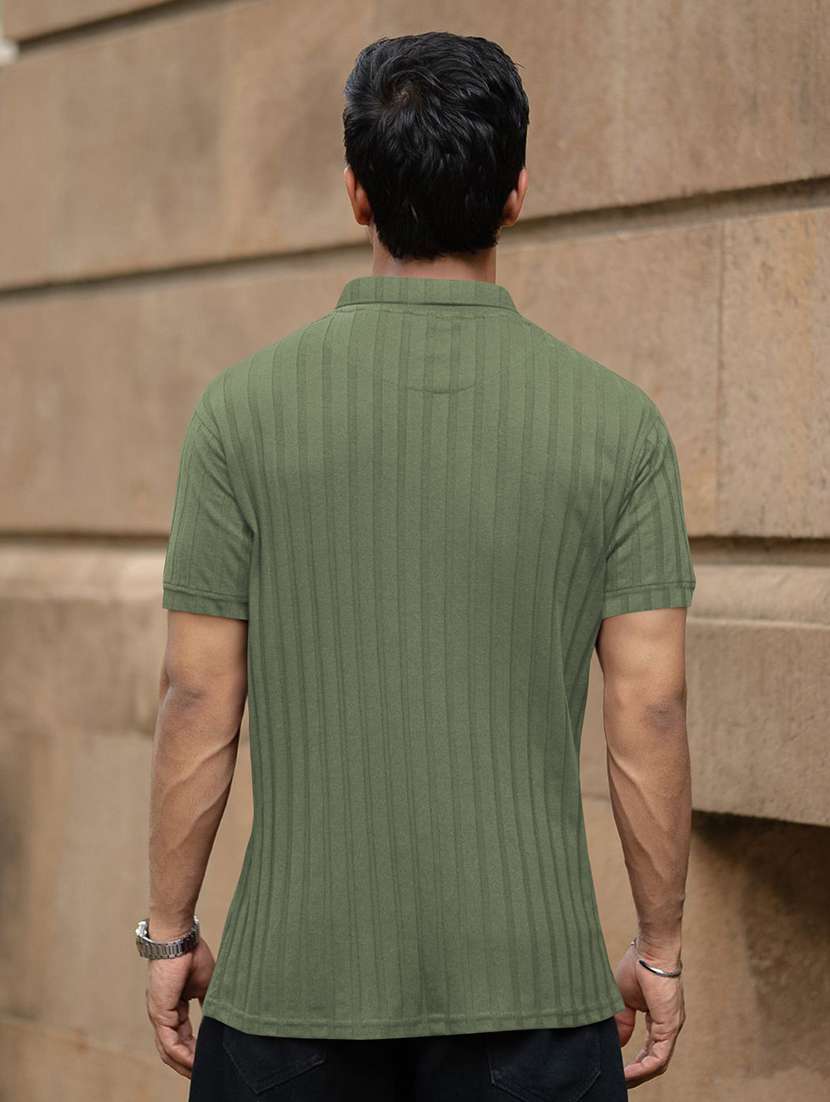 men textured short sleeves polo t-shirt - 22572167 -  Standard Image - 4