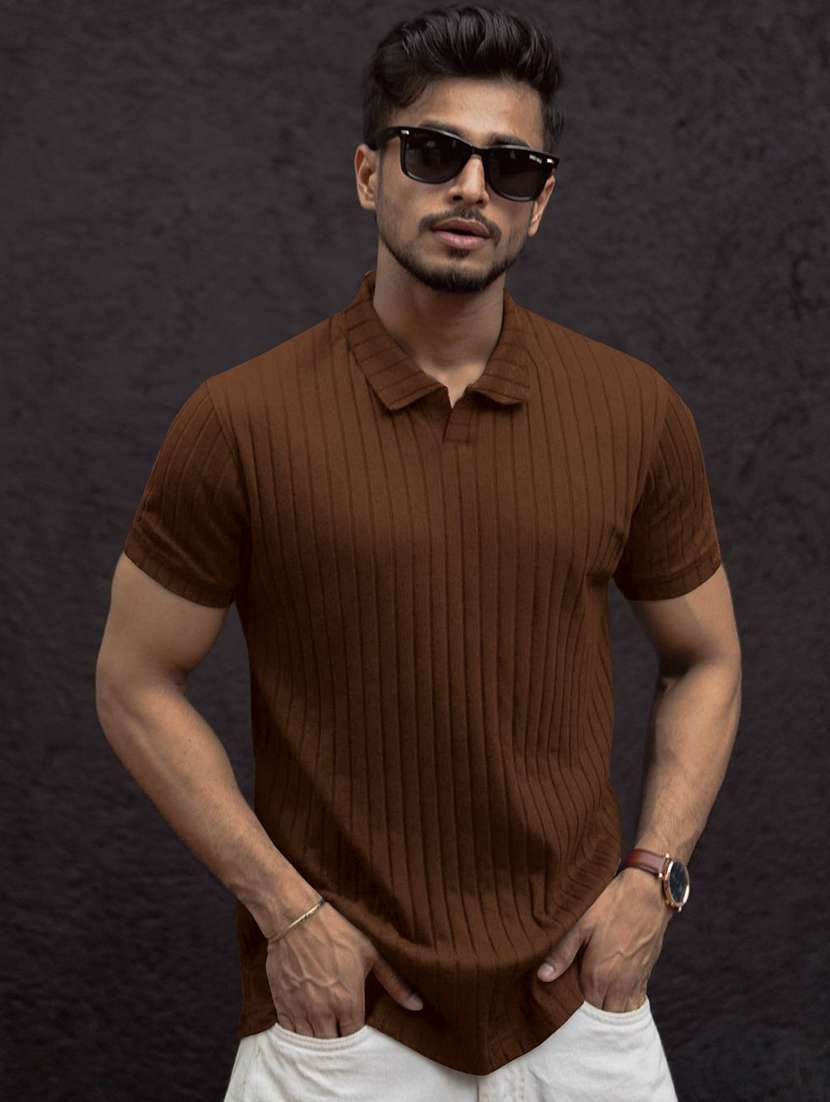 men textured short sleeves polo t-shirt