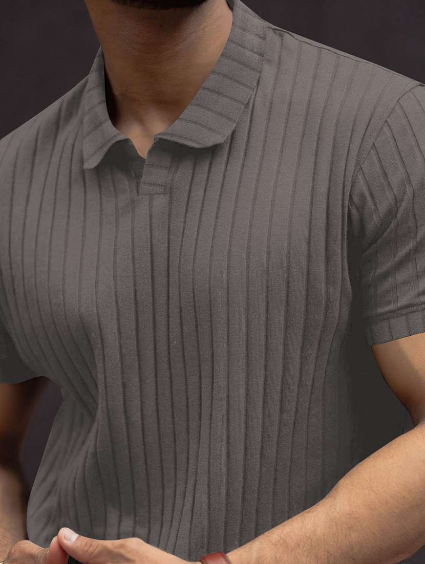 men textured short sleeves polo t-shirt - 22572172 -  Standard Image - 1