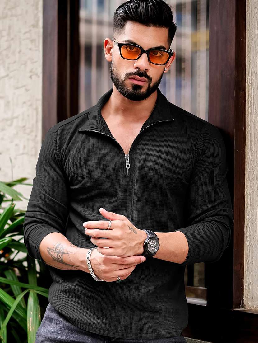men textured long sleeves polo t-shirt