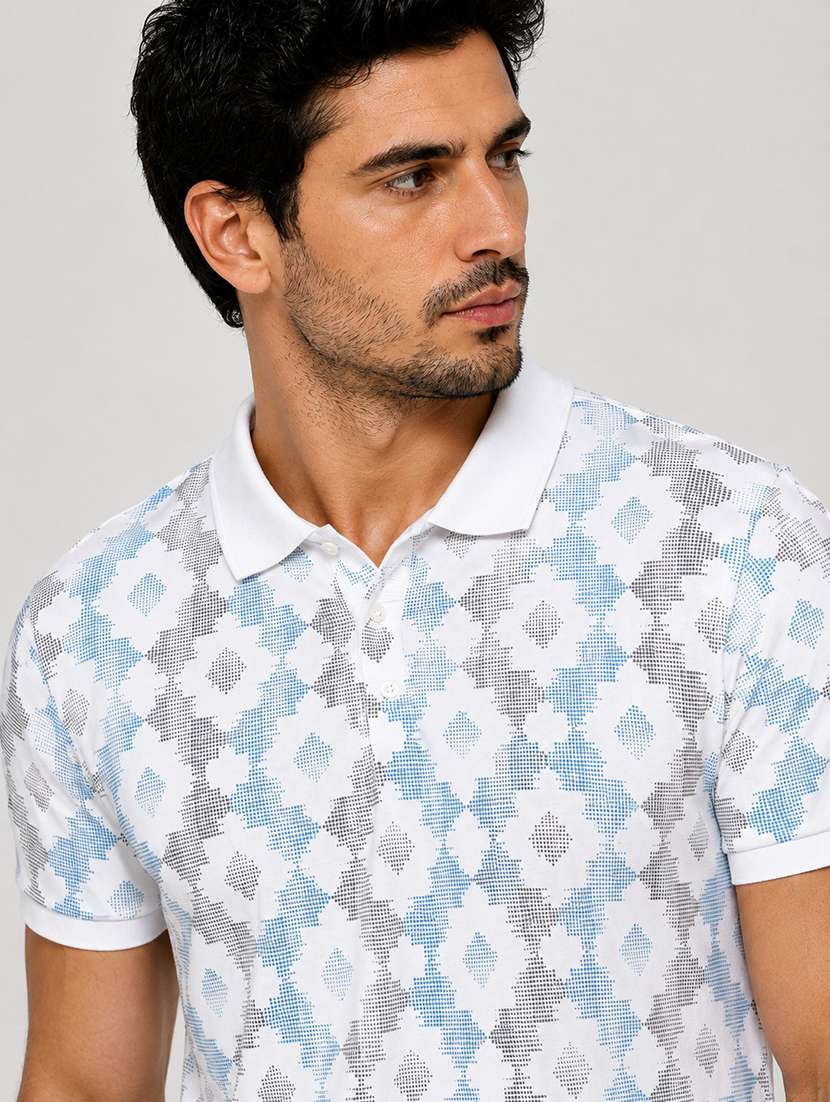 Men Printed Short Sleeves Polo T-shirt - 22572619 -  Standard Image - 1