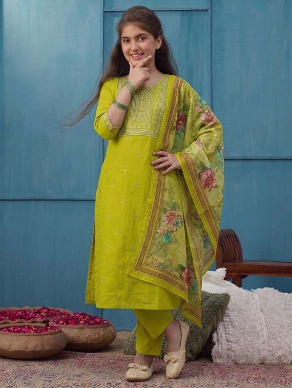 girls embroidered three quarter sleeves kurta pant set with dupatta - 22576946 -  Standard Image - 1