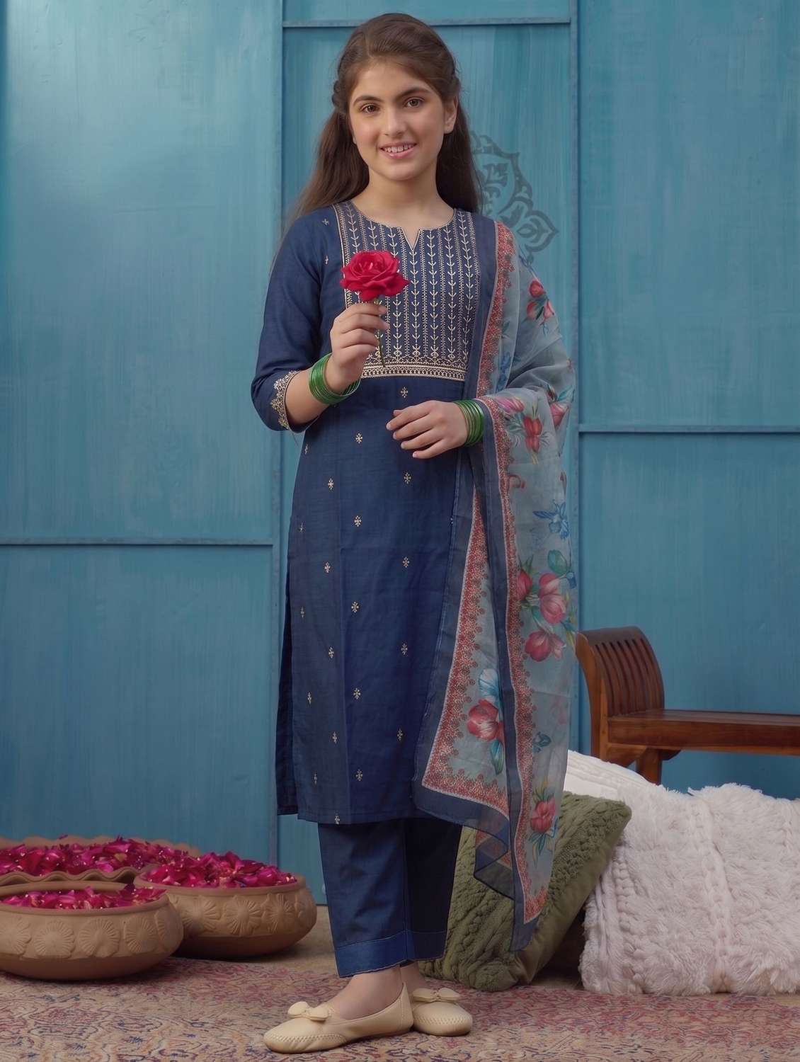 girls embroidered three quarter sleeves kurta pant set with dupatta