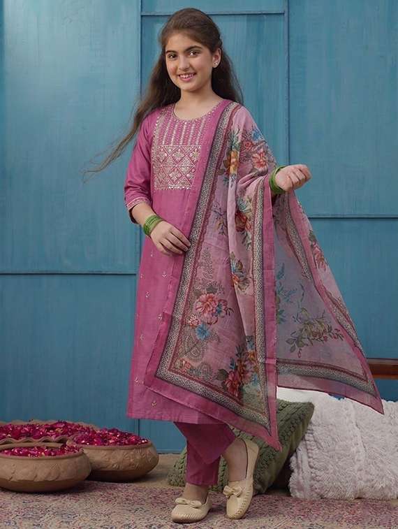 girls embroidered three quarter sleeves kurta pant set with dupatta - 22576949 -  Standard Image - 1