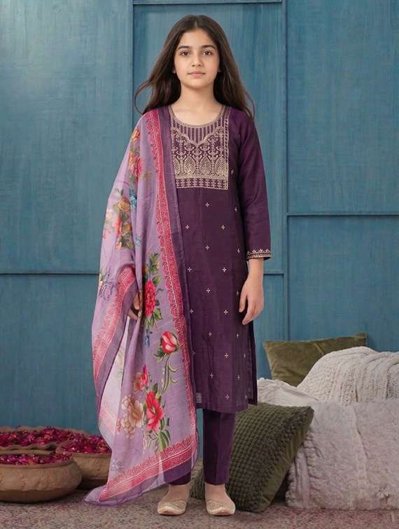 girls embroidered three quarter sleeves kurta pant set with dupatta - 22576951 -  Standard Image - 1