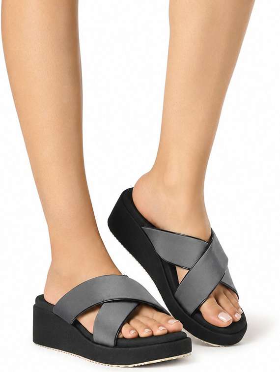 women solid slip on wedges - 22576958 -  Standard Image - 4
