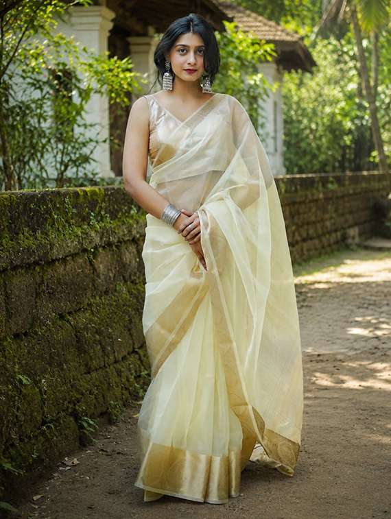 women solid with bordered saree