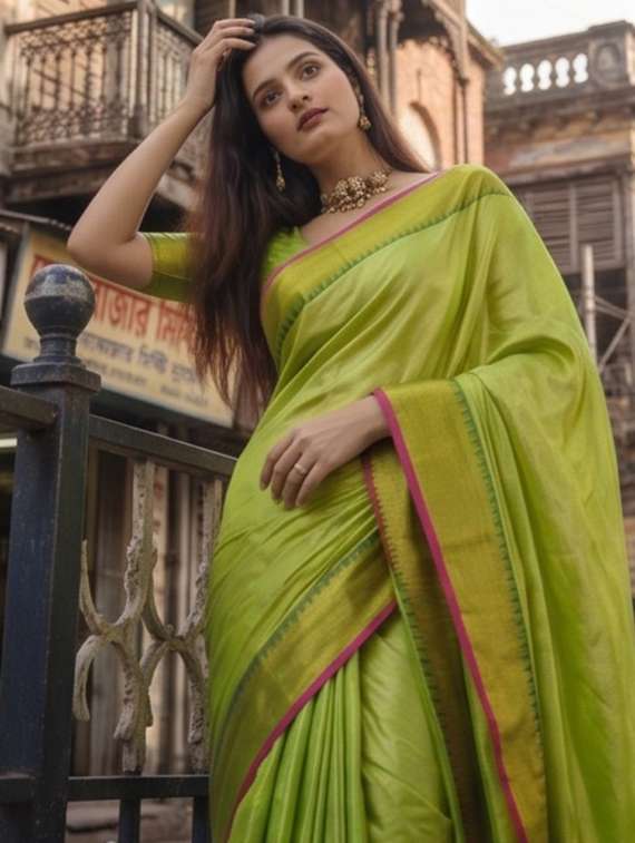 women solid with bordered saree with blouse - 22576975 -  Standard Image - 1