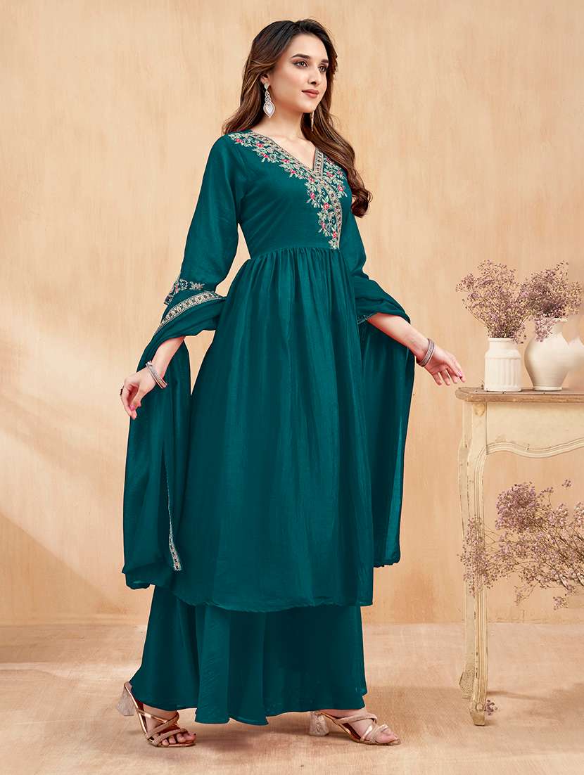women embroidered three quarter sleeves kurta palazzo set with dupatta - 22577426 -  Standard Image - 4