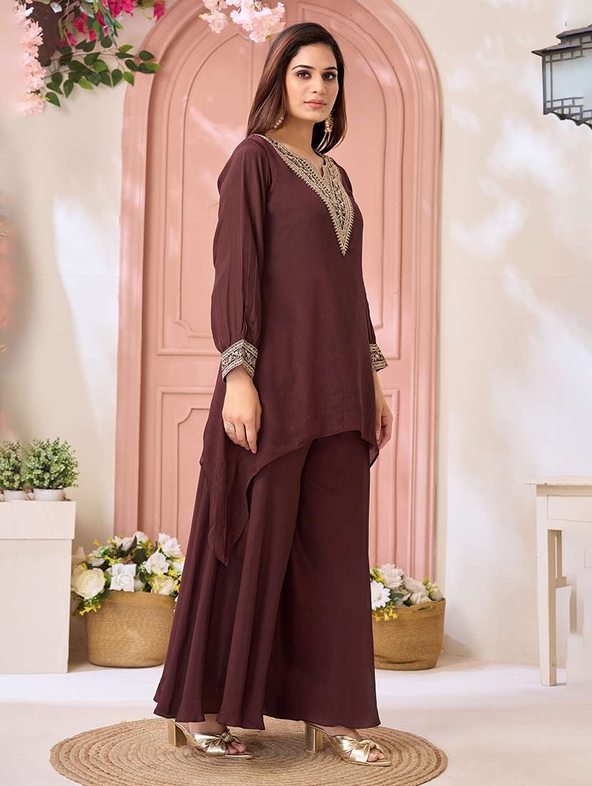 women embroidered long sleeves kurta palazzo set - 22577432 -  Standard Image - 4