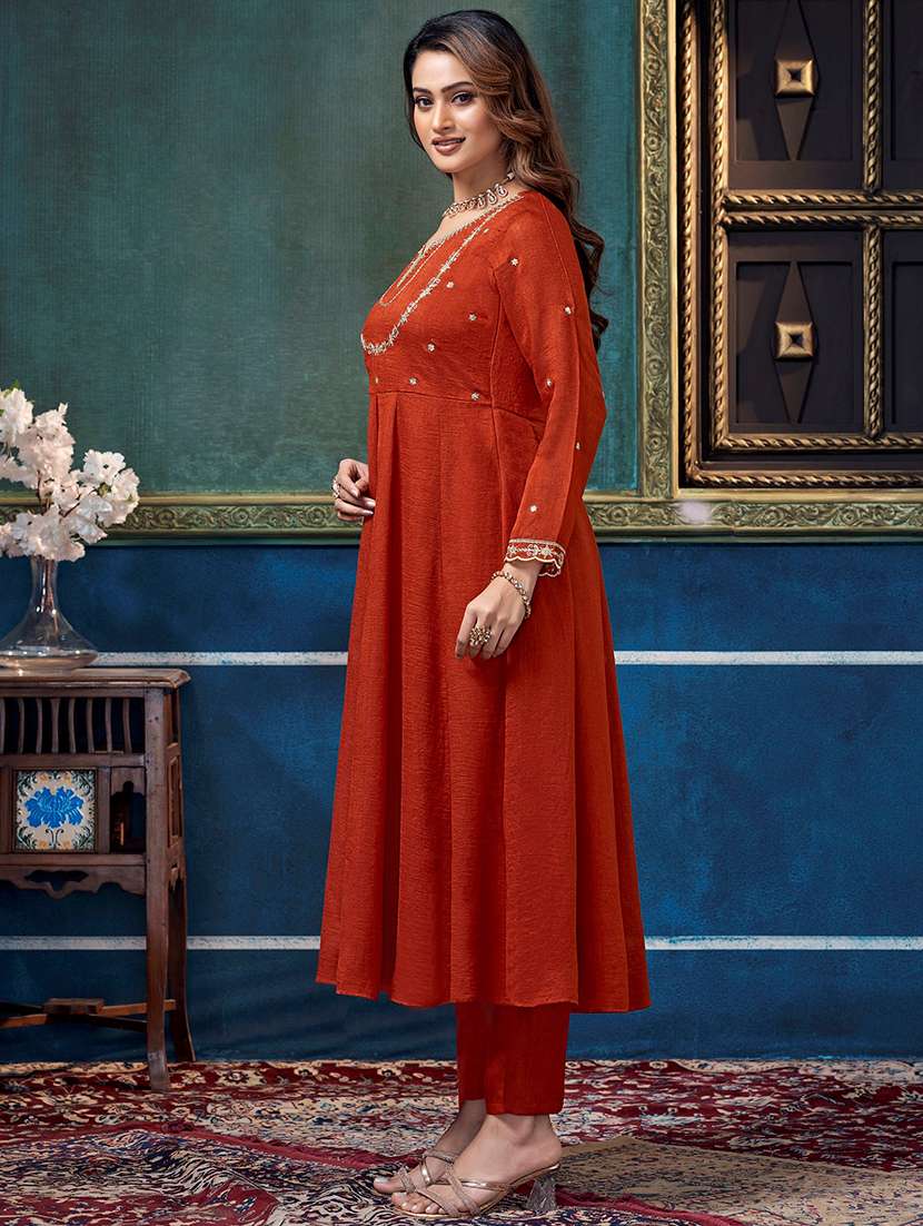 women embroidered long sleeves kurta pant set with dupatta - 22577439 -  Standard Image - 4