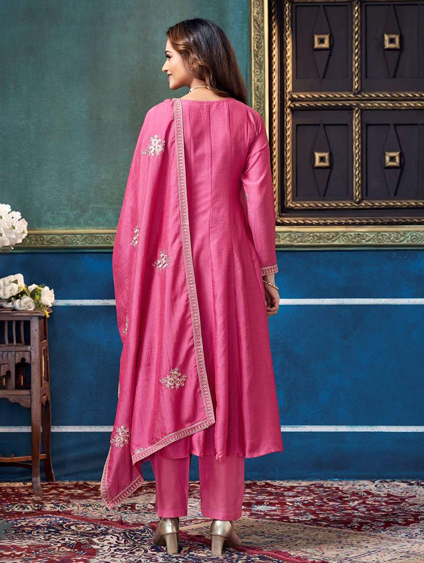 women embroidered long sleeves kurta pant set with dupatta - 22577444 -  Standard Image - 4