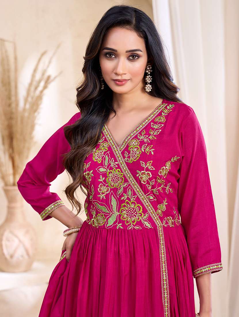 women embroidered three quarter sleeves kurta pant set with dupatta - 22577451 -  Standard Image - 1