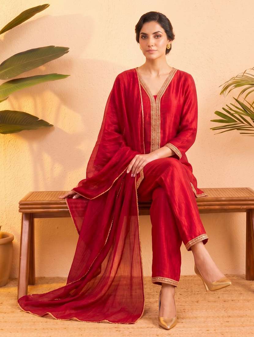 women embroidered three quarter sleeves kurta pant set with dupatta - 22577464 -  Standard Image - 4