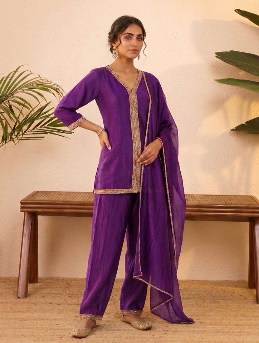 women embroidered three quarter sleeves kurta pant set with dupatta - 22577465 -  Standard Image - 4