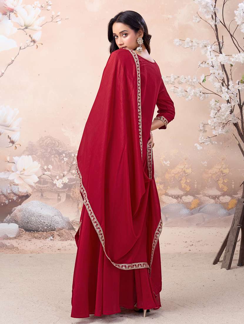 women embroidered three quarter sleeves kurta pant set with dupatta - 22577469 -  Standard Image - 4