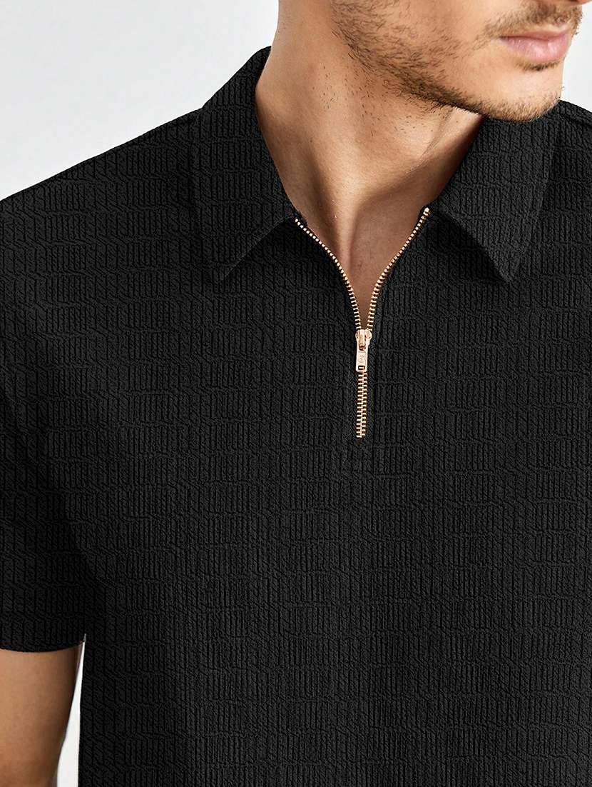 Men Textured Short Sleeves Polo T-shirt - 22577704 -  Standard Image - 1