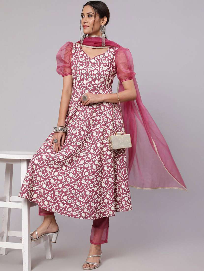 women embroidered puff sleeves kurta pant set with dupatta - 22578395 -  Standard Image - 4