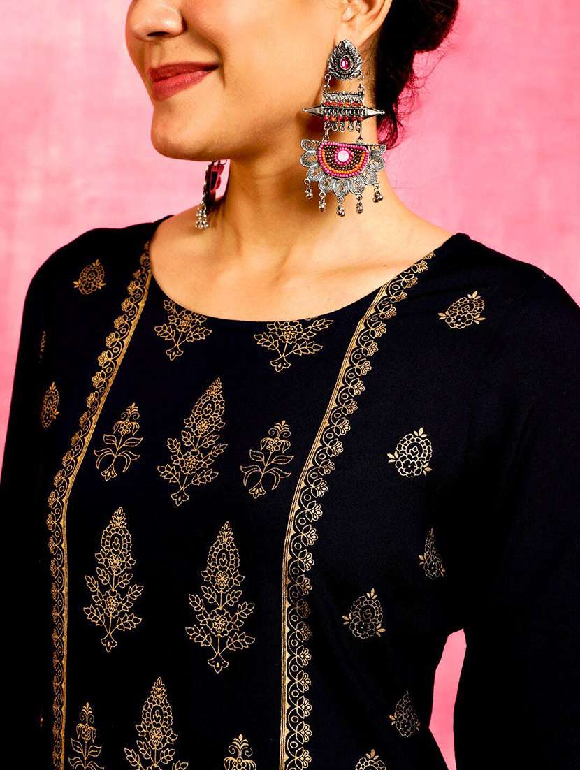 women printed three quarter sleeves kurta pant set with dupatta - 22578402 -  Standard Image - 1