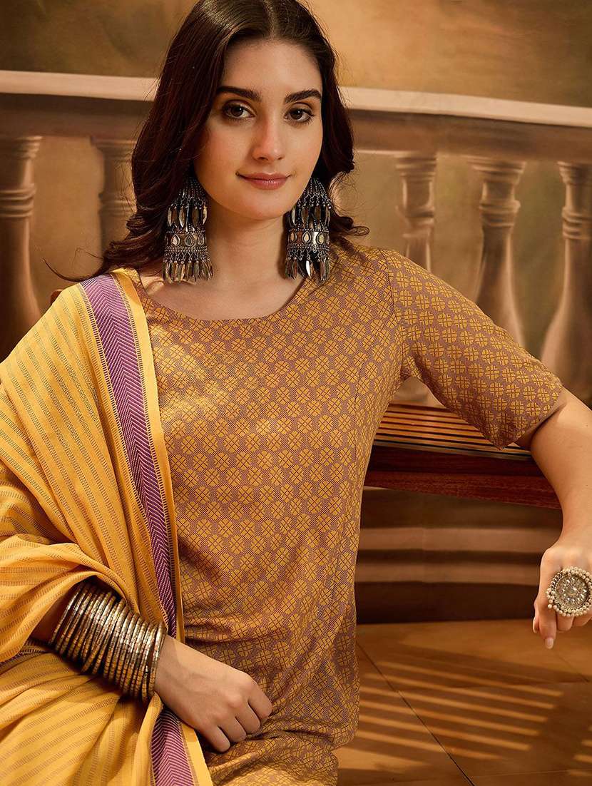 Women Printed Short Sleeves Kurta Pant Set With Dupatta - 22578409 -  Standard Image - 1