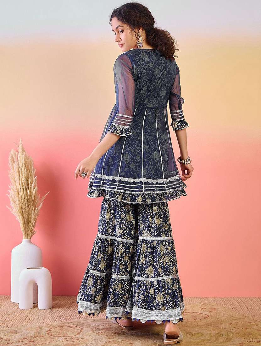 Women Printed Three Quarter Sleeves Kurta Sharara Set - 22578420 -  Standard Image - 4