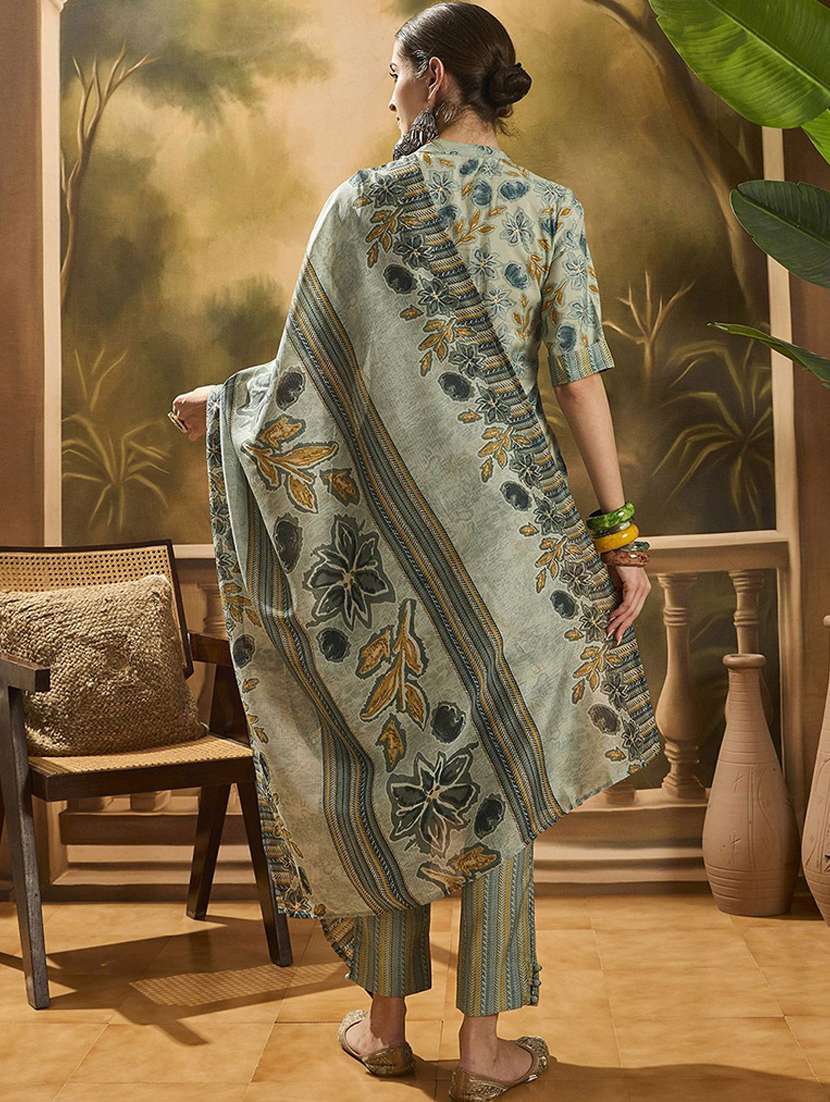 Women Printed Three Quarter Sleeves Kurta Pant Set With Dupatta - 22578435 -  Standard Image - 4