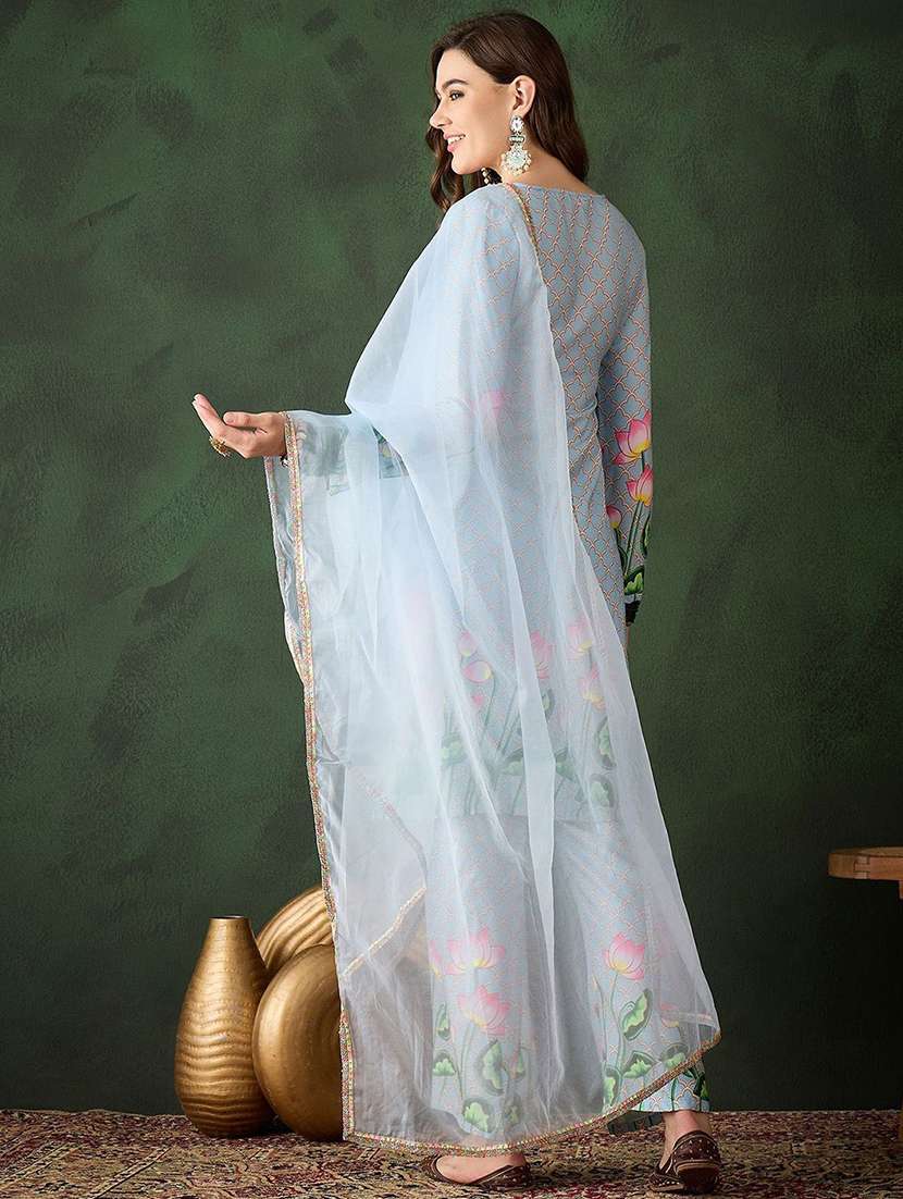 women printed long sleeves kurta pant set with dupatta - 22578468 -  Standard Image - 4