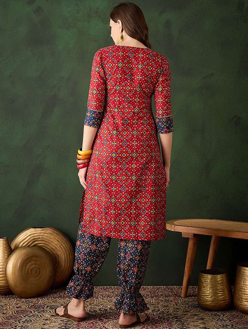 Women Printed Three Quarter Sleeves Kurta Salwar Set - 22578476 -  Standard Image - 4