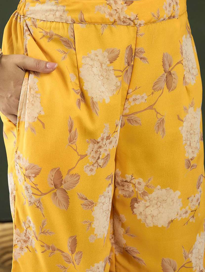 Women Printed Long Sleeves Kurta Sharara Set With Dupatta - 22578477 -  Standard Image - 4