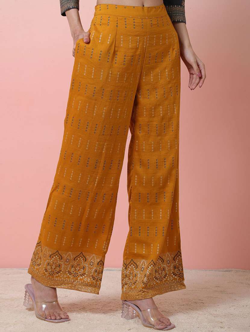 women printed three quarter sleeves kurta pant set - 22578484 -  Standard Image - 4